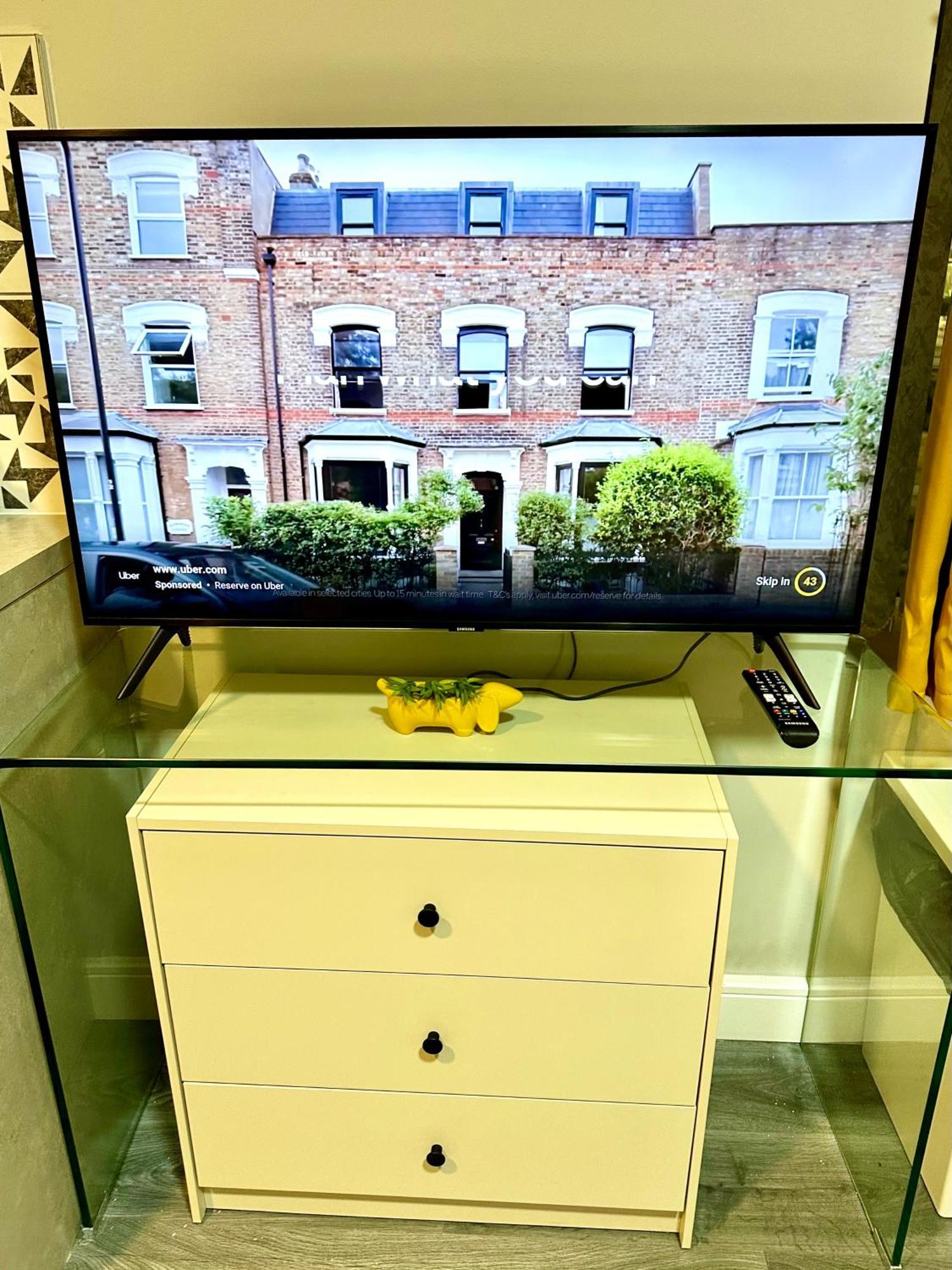Private Luxurious City Studio-Daily,Weekly,Monthly Бирмингам Екстериор снимка